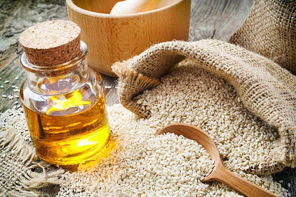 Olej sezamowy do włosów suchych Dabur regenerujący skórę głowy 2x500 ml